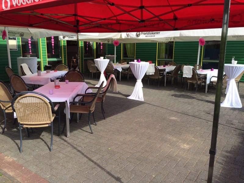 Terrasse und Biergarten, Clubhaus Teutonia