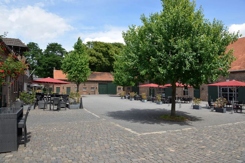 Biergarten, Eltzhof Kulturgut