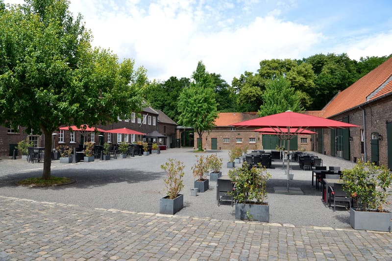 Biergarten, Eltzhof Kulturgut