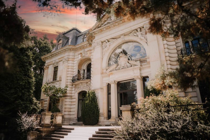 Gesamte Villa (Networking), Villa Stella Rheni