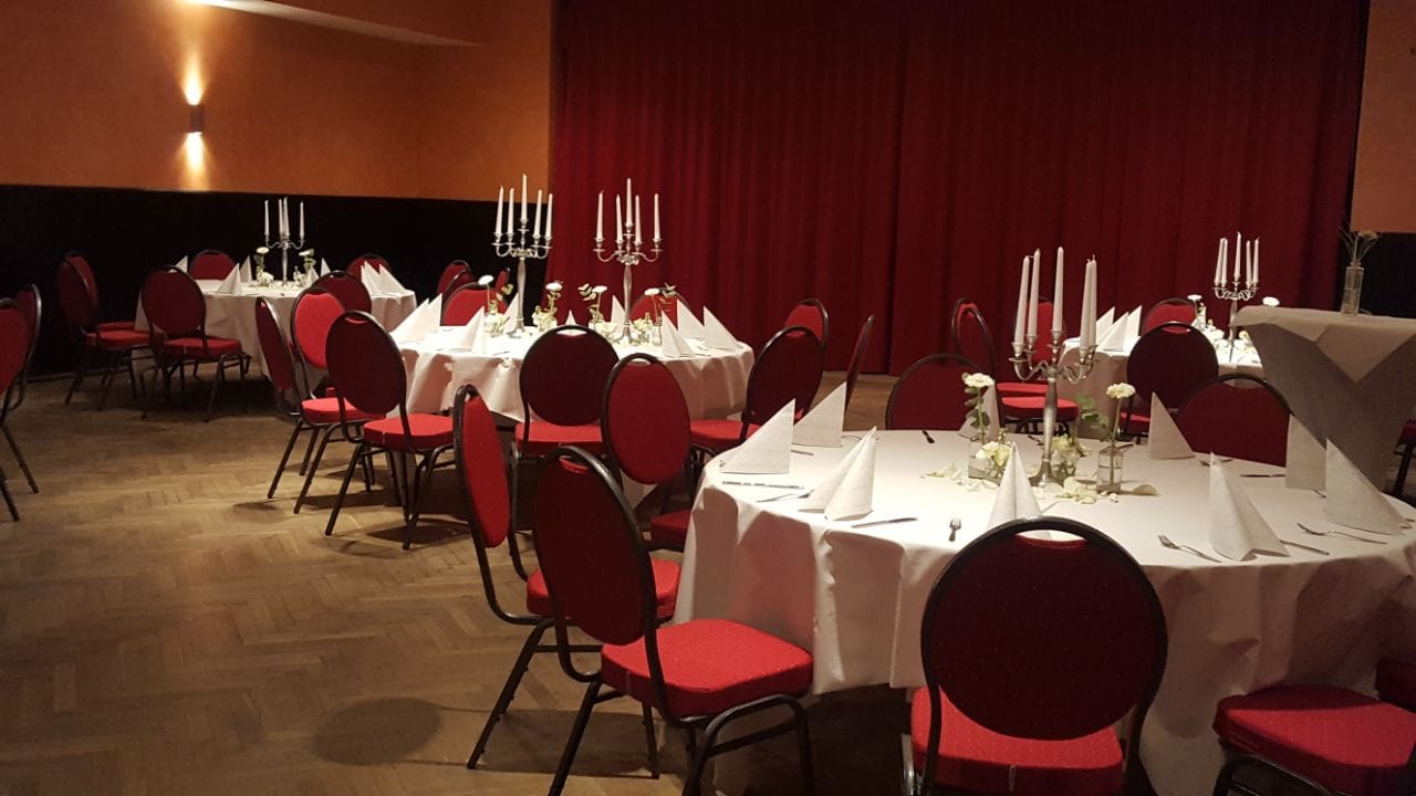 Großer Saal, Fuchs im Hofmann's in Düsseldorf