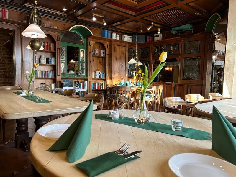 Bibliothek, Landgasthaus Darup