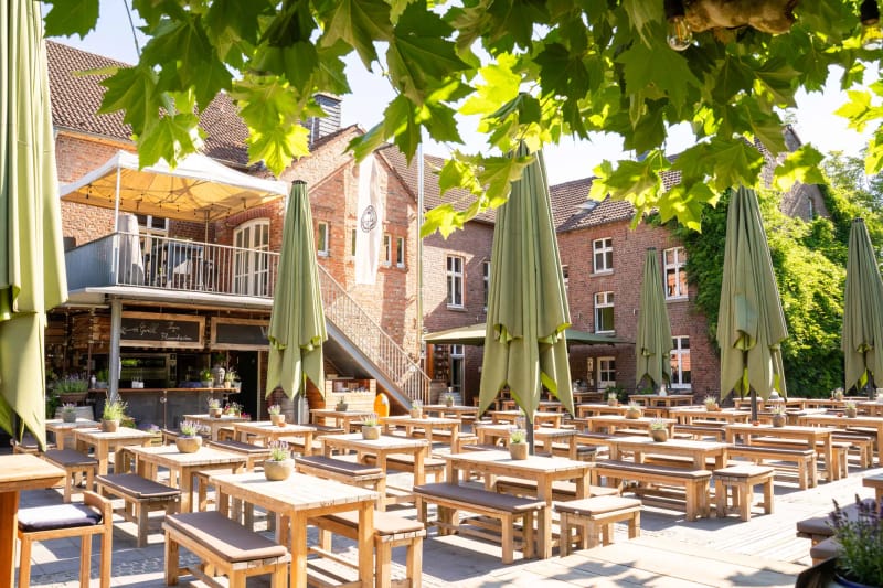 Terrasse, liebevoll! in der Auermühle