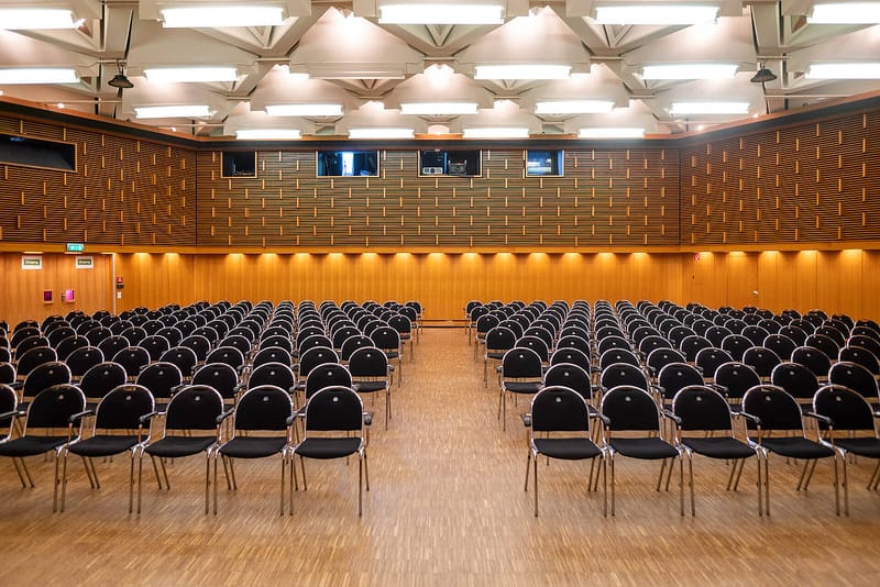 Saal London, Luise-Albertz-Halle