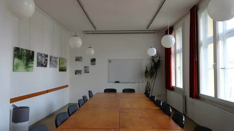 Raum 104 Seminarraum, Bürgerwache