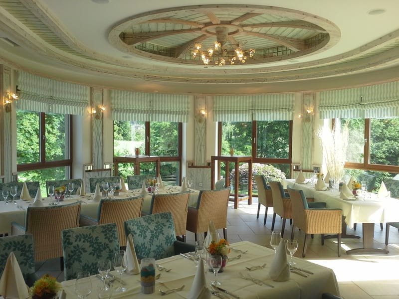 Smaragd Salon, Borgböhmer's Waldesruh