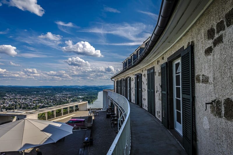 Drachenfelsplateau (Außenbereich), Drachenfels
