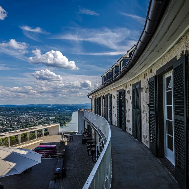 Drachenfelsplateau (Außenbereich), Drachenfels