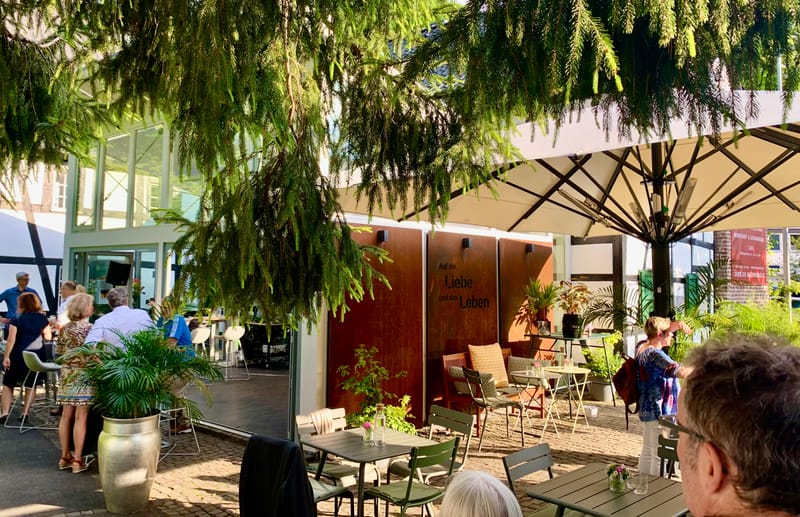 Sommerterrasse, Die Buchmühle