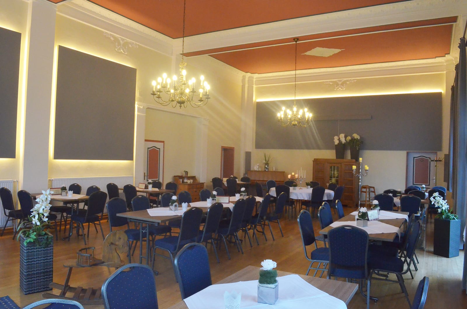 Großer Saal, Gasthaus Himmelpforten in Ense