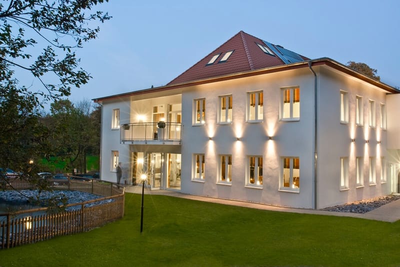 Außenbereich mit Teich, Allegro Habichtshöhe