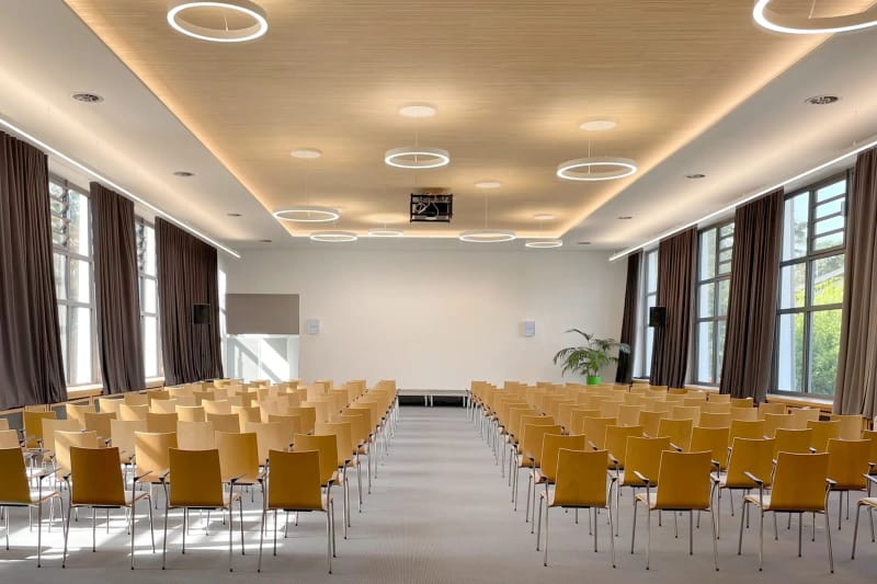 Tagungshalle, Haus Neuland