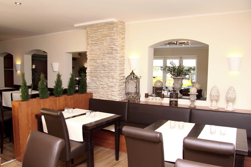 Restaurant und Barbereich, Landhaus Jägerkrug