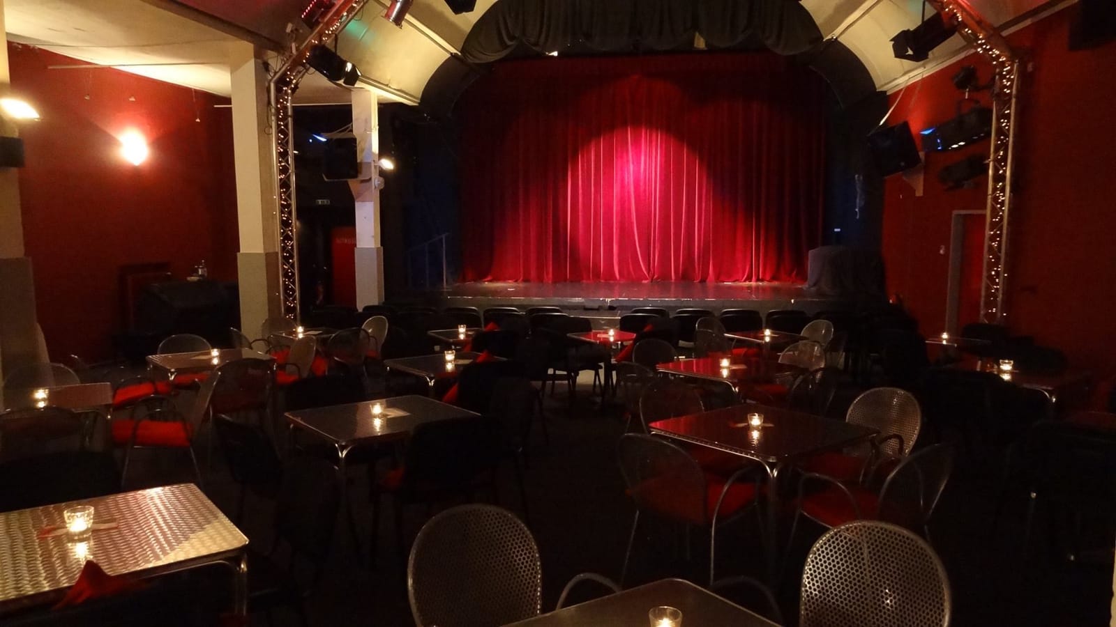 Großer Saal, Kulturzentrum Lichtburg (Stadtsaal Wetter) in Wetter