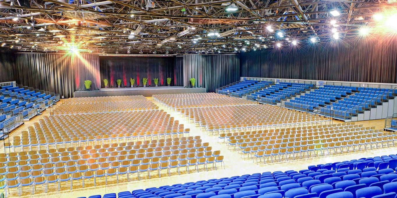 Halle gesamt (Innenraum und Ränge), Mitsubishi Electric HALLE in Düsseldorf