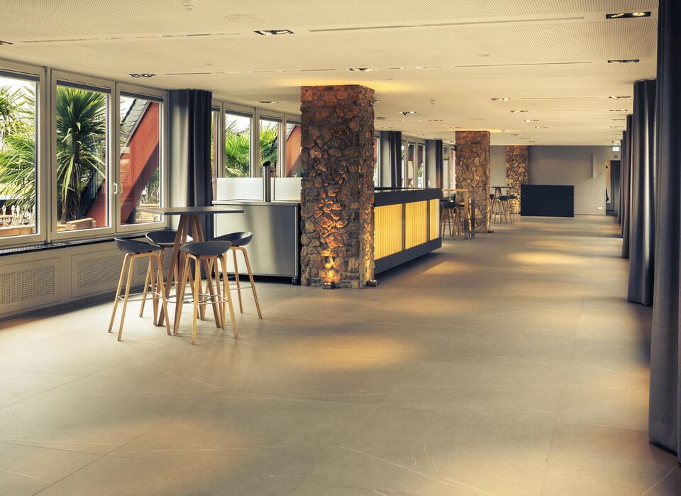 Loft mit Dachgarten, Rheinloft Cologne in Köln