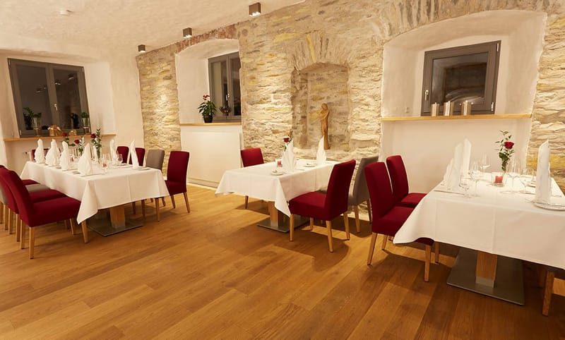Gewölbe-Restaurant (Sturmidi), Rittergut Störmede
