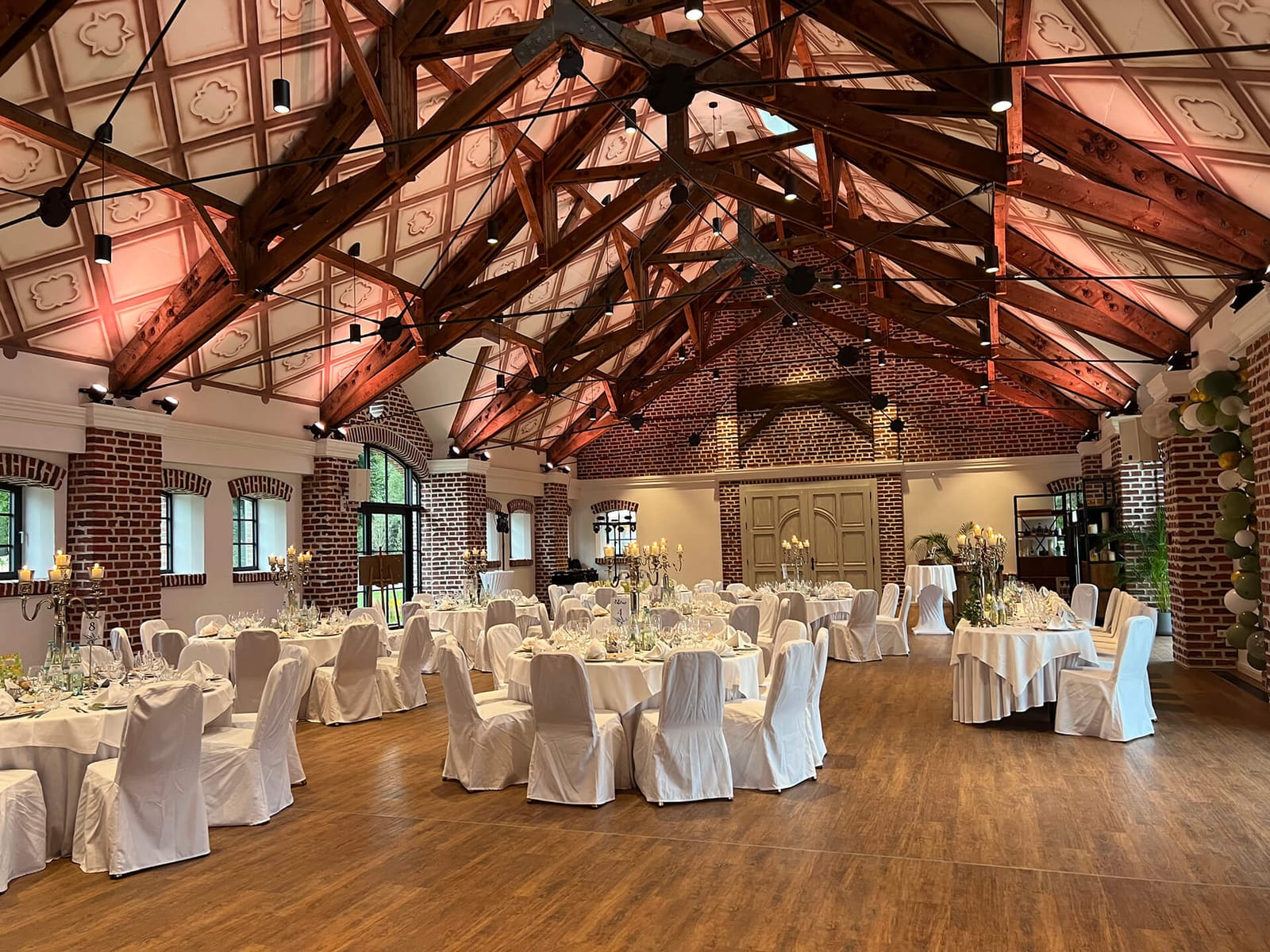 Eventscheune (Haupthalle), Schloss Arff in Köln