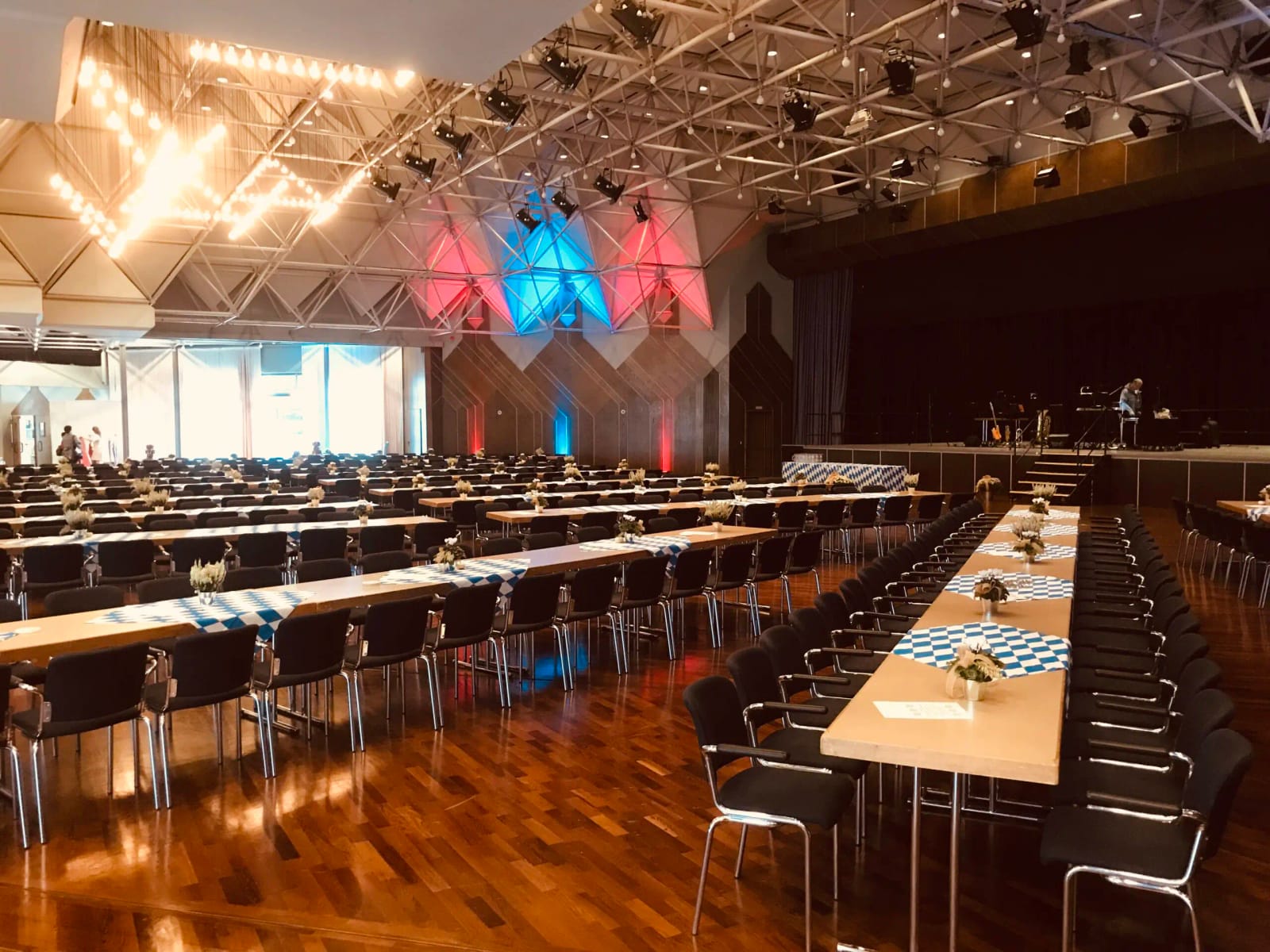 Großer Saal (gesamt), Stadthalle Hilden in Hilden