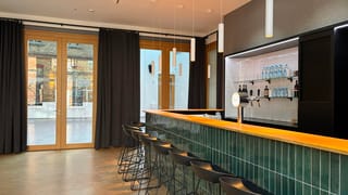 Lichthof & Café, Stroetmanns Fabrik / EMS-HALLE
