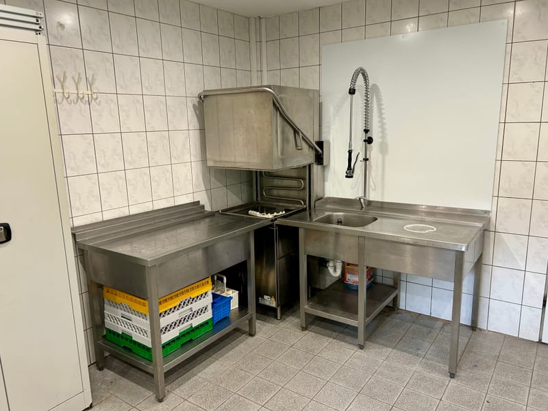 Küche, Dorfgemeinschaftshalle Hünsborn