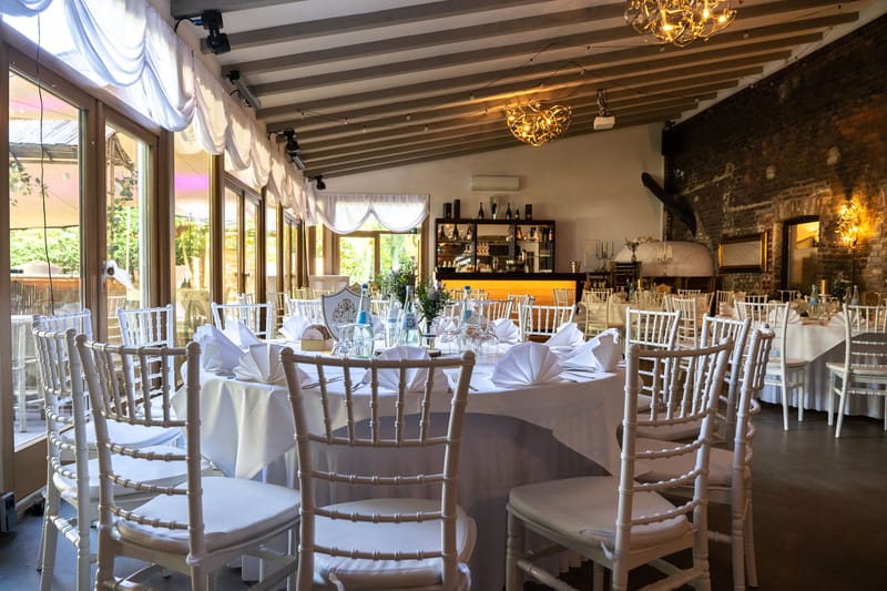 Wintergarten, Zwölf Apostel am Staadt Essen